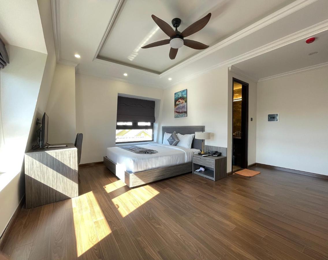 Khach San Lilac Hotel 달랏 외부 사진
