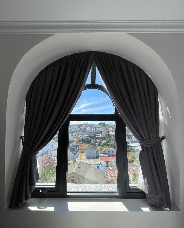 Khach San Lilac Hotel 달랏 외부 사진
