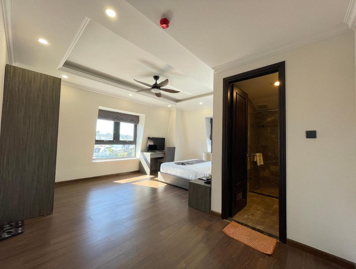 Khach San Lilac Hotel 달랏 외부 사진