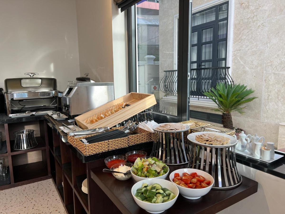 Khach San Lilac Hotel 달랏 외부 사진