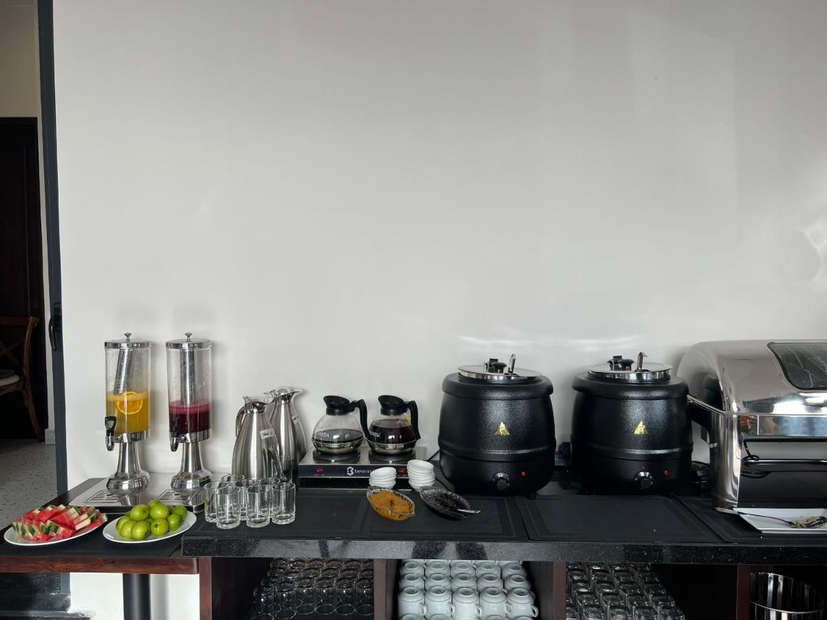 Khach San Lilac Hotel 달랏 외부 사진